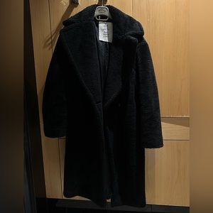 Aritzia Babaton The Teddy Coat - Size 2